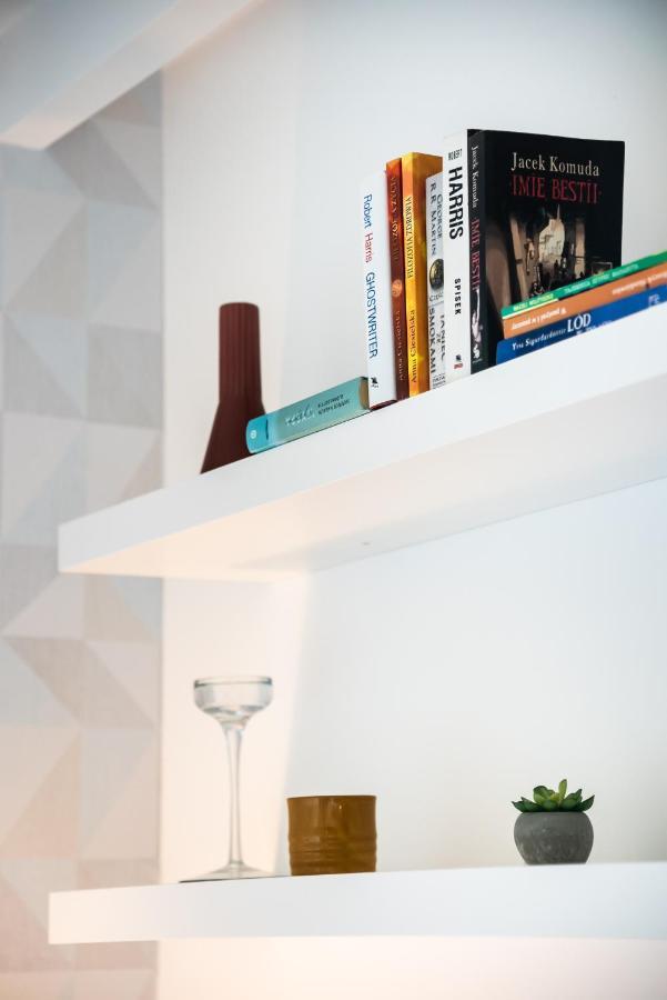 Bluszczanska Modern Urban Apartment Warsaw Exterior photo