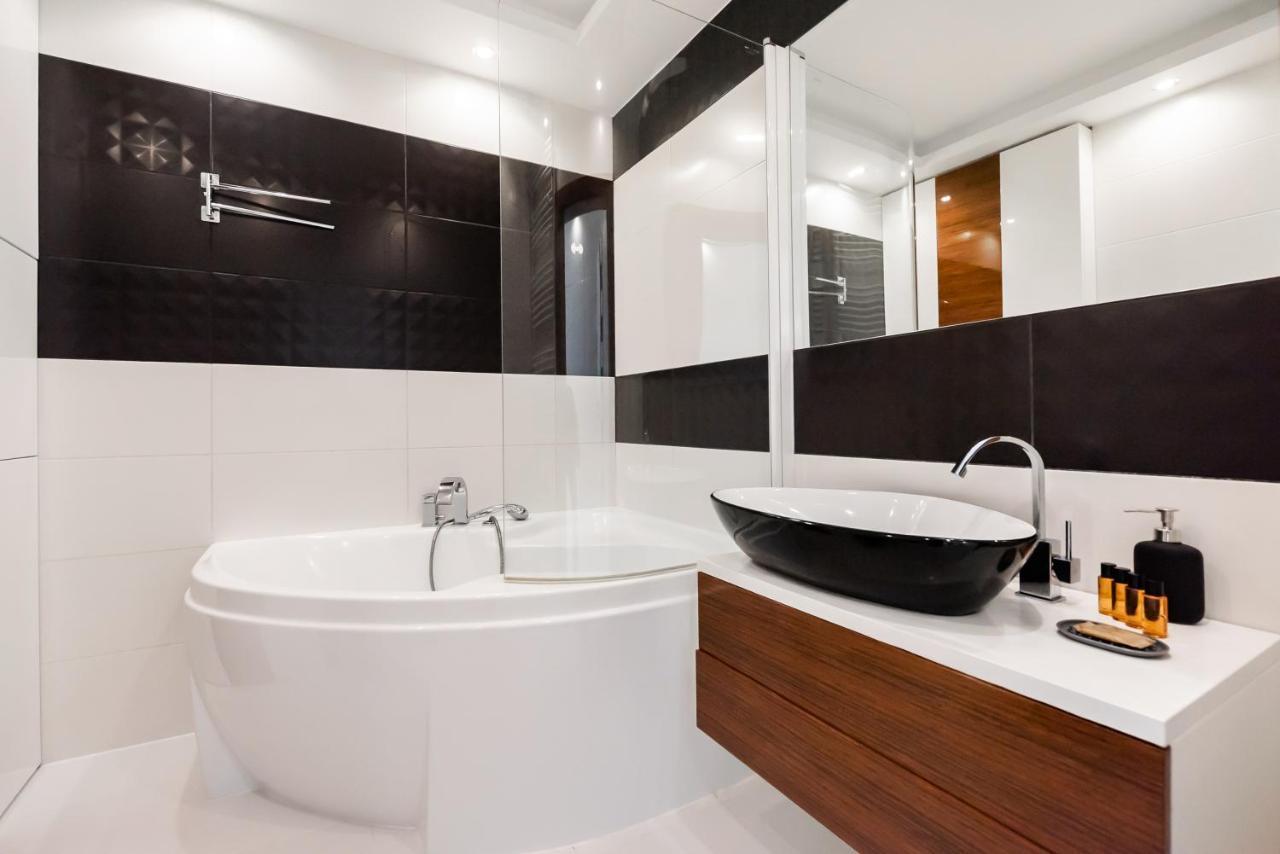 Bluszczanska Modern Urban Apartment Warsaw Exterior photo