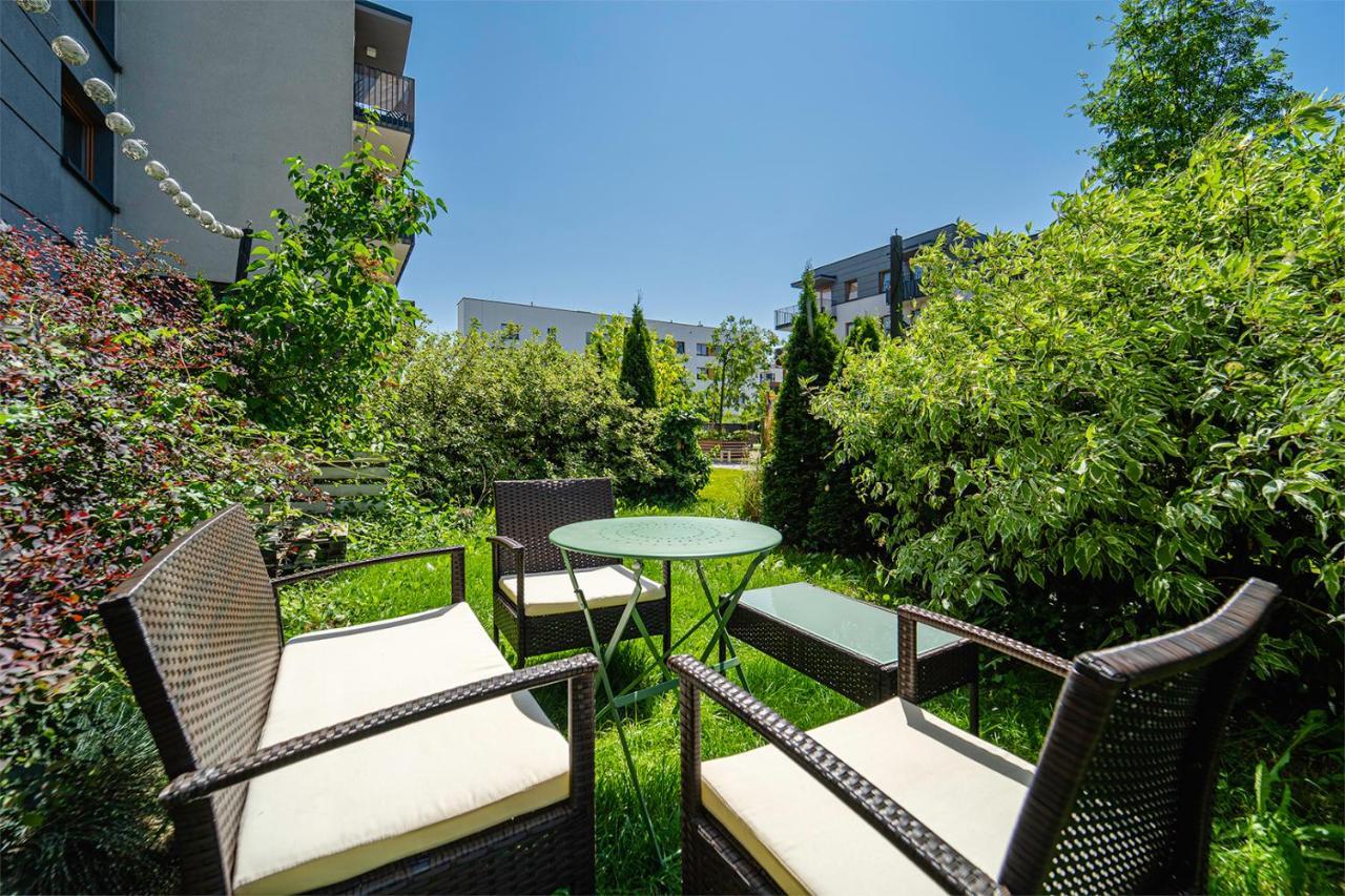 Bluszczanska Modern Urban Apartment Warsaw Exterior photo